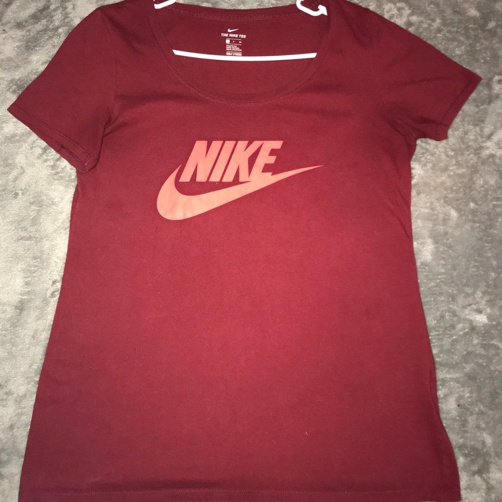 Nike T-shirt